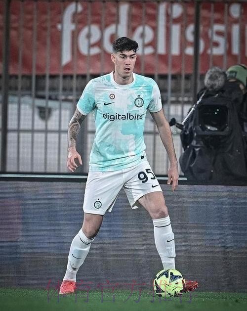 斯基拉:米兰准备1600万欧向皇马报价迪亚斯